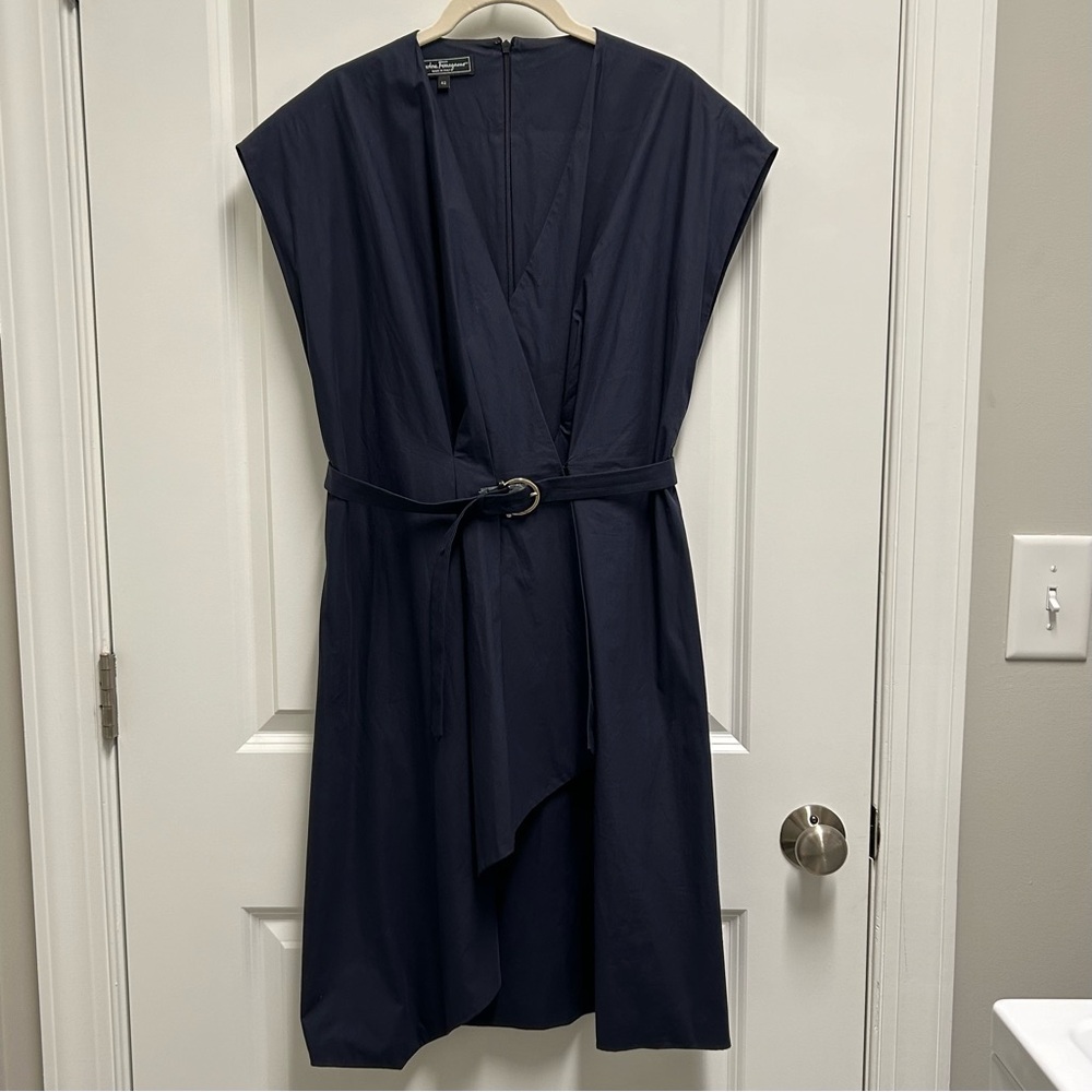 SALVATORE FERRAGAMO SIZE 42 NAVY DRESS